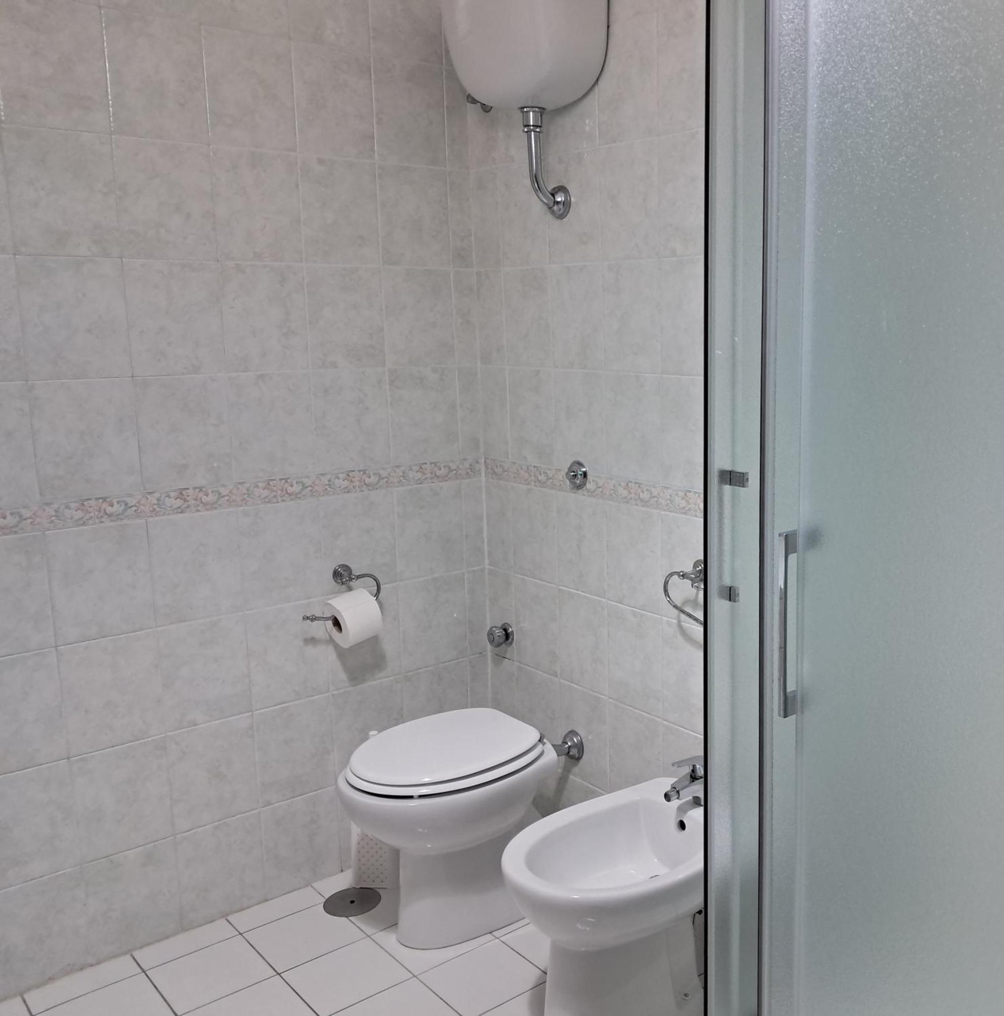 Depandance Con Piscina In Uso In Esclusivo In B&B SantʼAntonio Abate Екстериор снимка
